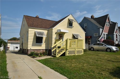 4419 W 58th St, Cleveland, OH, 44144-2924 | Card Image