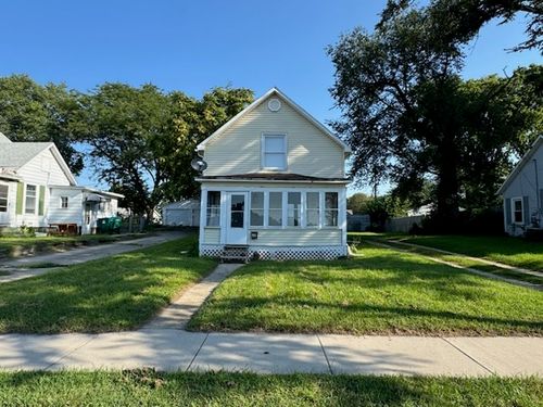 511 E 5th St, Rock Falls, IL, 61071-1803 | Card Image