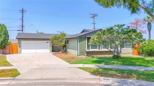 8001 San Lazaro Cir, Buena Park, CA, 90620-2821 | Card Image