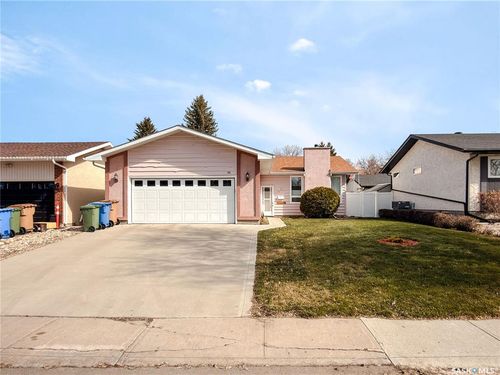95 Pappas Crescent, Regina, SK, S4R7G7 | Card Image