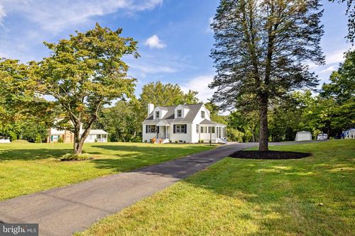 11410 Waples Road, OAKTON, VA, 22124 | Card Image