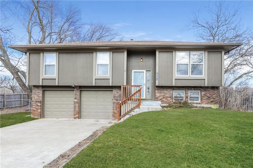 406 E 164th Ter, Belton, MO, 64012-2707 | Card Image