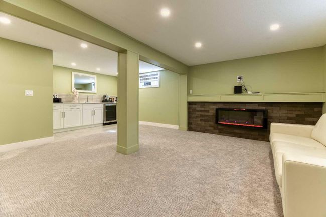 47 Haddock Road Sw, Home with 4 bedrooms, 3 bathrooms and 1 parking in Calgary AB | Image 24
