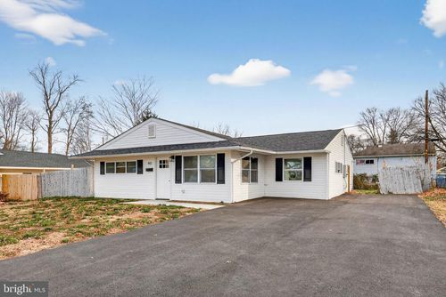 40 Montrose Dr, NEWARK, DE, 19713-2550 | Card Image