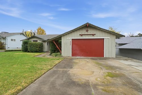 228 Encinal Drive, Red Bluff, CA, 96080 | Card Image