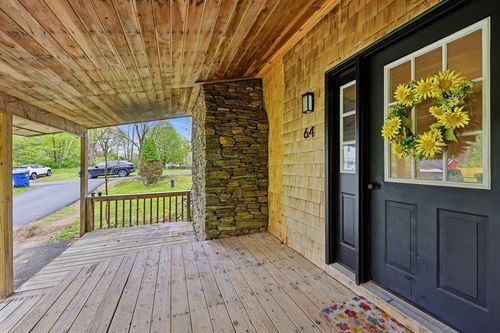 64 S Cottage Rd, Holland, MA, 01521-2047 | Card Image
