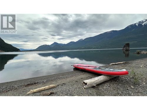 605 Sixth Ave, Kaslo, BC, V0G1M0 | Card Image