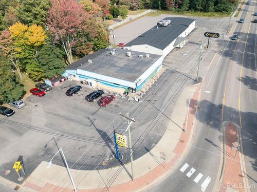 920 Wright Street, Marquette, MI, 49855 | Card Image