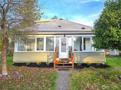 512 1st St, Sultan, WA, 98294-9808 | Card Image