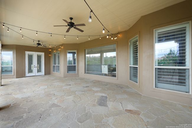 22718 Fossil Peak, House other with 4 bedrooms, 5 bathrooms and null parking in San Antonio TX | Image 31