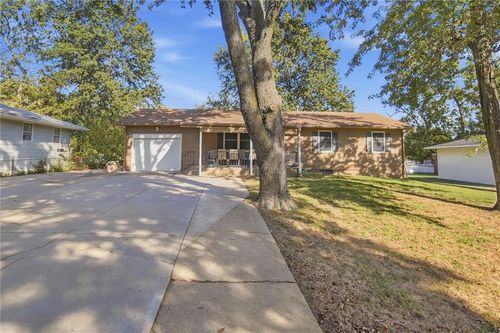 3112 Wisconsin Avenue Se, Topeka, KS, 66605 | Card Image