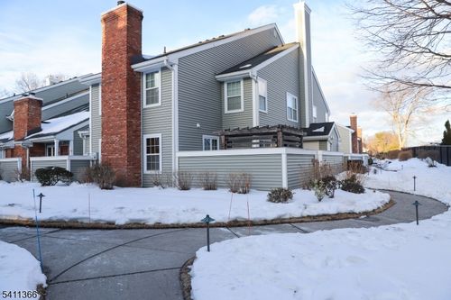 unit-8-332 Greenbriar Dr, Union, NJ, 07083-8795 | Card Image