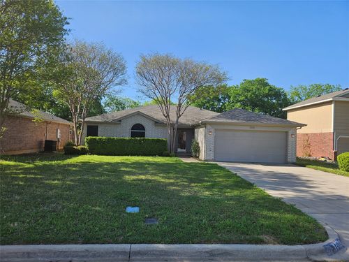 1608 Merritt Dr, Mansfield, TX, 76063-5976 | Card Image