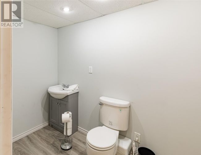 7 Main Rd, House other with 2 bedrooms, 3 bathrooms and null parking in Blaketown NL | Image 32