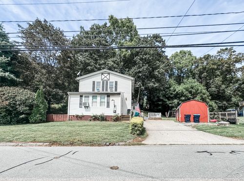 88 Walnut St, Putnam, CT, 06260-1738 | Card Image