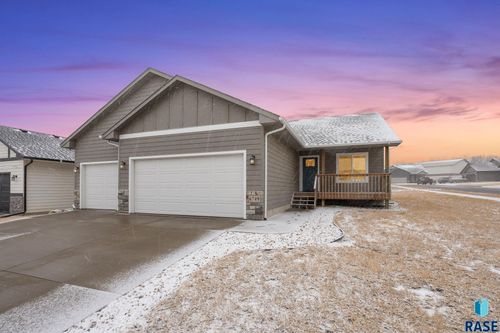 6749 W Viola Ct, Sioux Falls, SD, 57107-1627 | Card Image