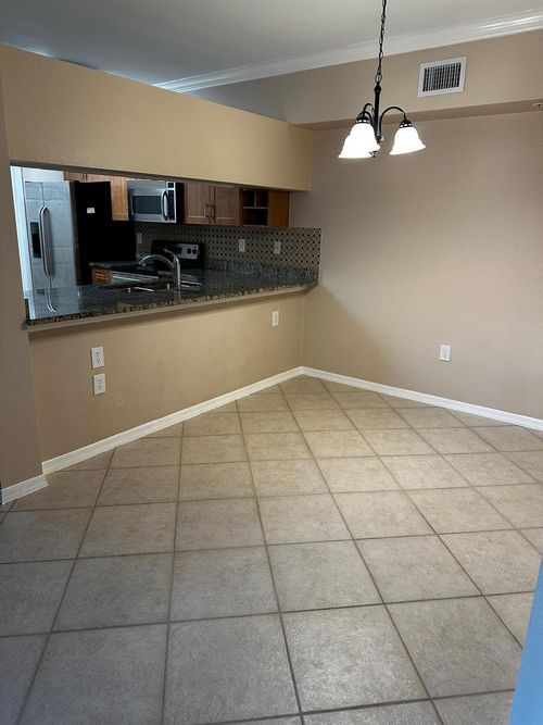 apt-206-6511 Emerald Dunes Dr, West Palm Beach, FL, 33411-2771 | Card Image