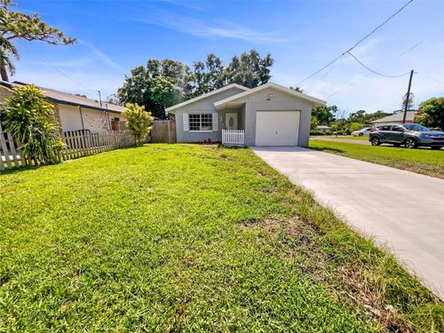 5592 61st St N, KENNETH CITY, FL, 33709-1856 | Card Image