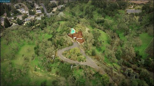 100 Los Balcones, Alamo, CA, 94507-2035 | Card Image