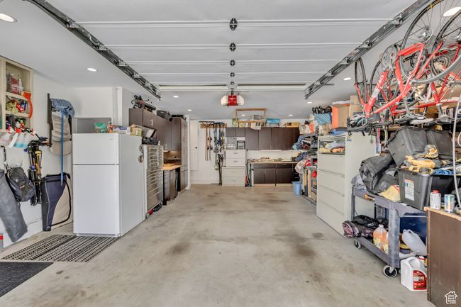 2040 E Lambourne Ave, House other with 7 bedrooms, 7 bathrooms and 12 parking in Millcreek UT | Image 54