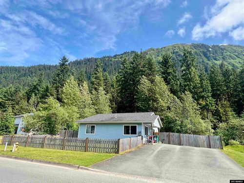 4478 Kanata St, Juneau, AK, 99801-9182 | Card Image