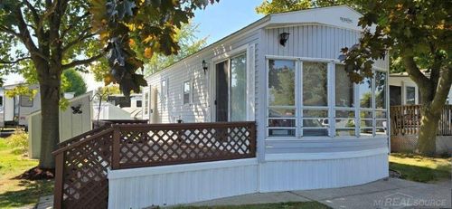 5200 Cambridge Ln, Lexington, MI, 48450-8637 | Card Image