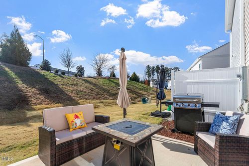 63 Pale Moss Dr, Clayton, NC, 27527-8622 | Card Image
