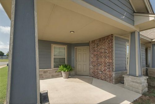 904 Sw 91st St, Oklahoma City, OK, 73139-2647 | Card Image