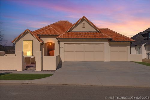 679 W 113th Ct S, Jenks, OK, 74037 | Card Image