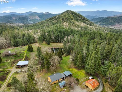778 Pack Ln, Glendale, OR, 97442-9735 | Card Image