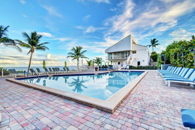 PH10 - 4750 S Ocean Blvd, Condo with 2 bedrooms, 2 bathrooms and null parking in Highland Beach FL | Image 54