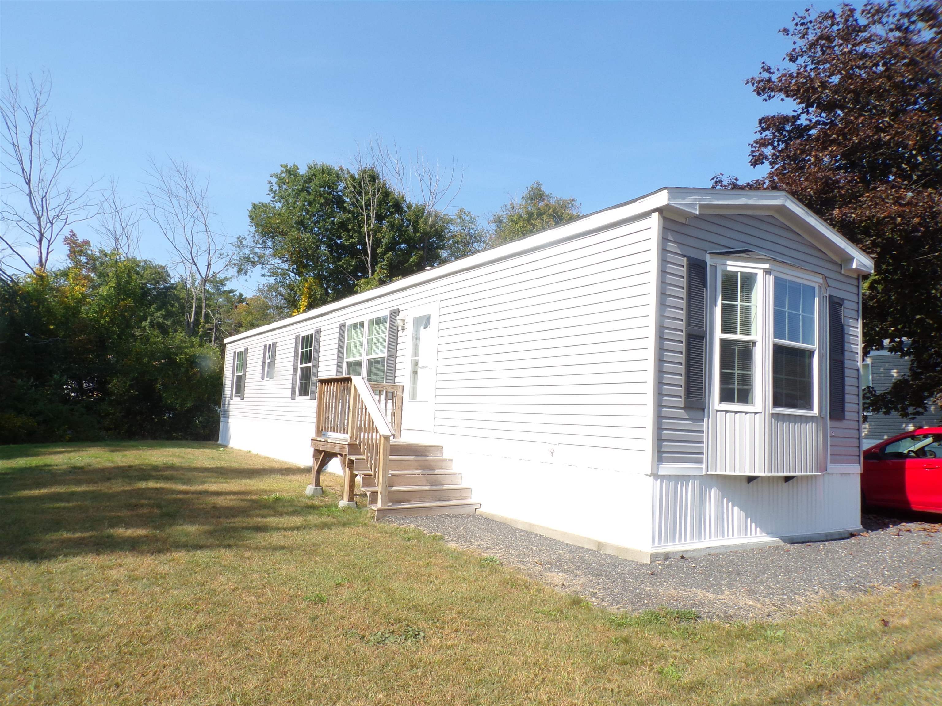Cherry St, Belmont, NH 03220