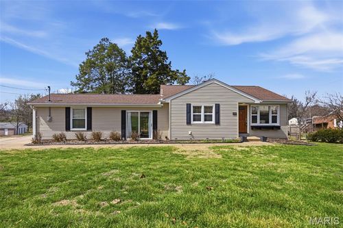 25 Delord Ave, Maryland Heights, MO, 63043-2639 | Card Image