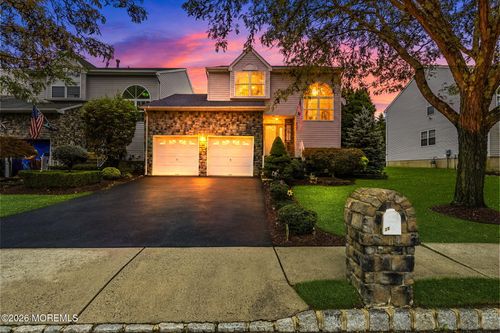 39 Hummingbird Ct, Marlboro, NJ, 07746-2510 | Card Image