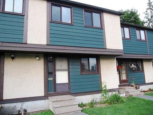 111-1817 Meadowbrook Road, Cyrville - Carson Grove - Pineview, ON, K1B4W6 | Card Image