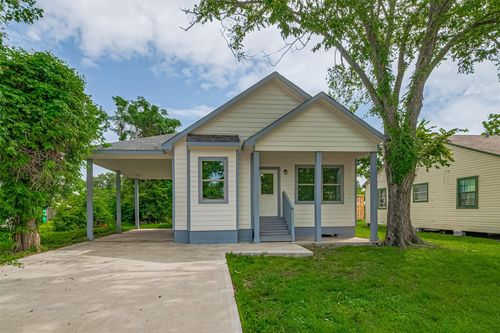 1909 Oregon St, Baytown, TX, 77520-6431 | Card Image