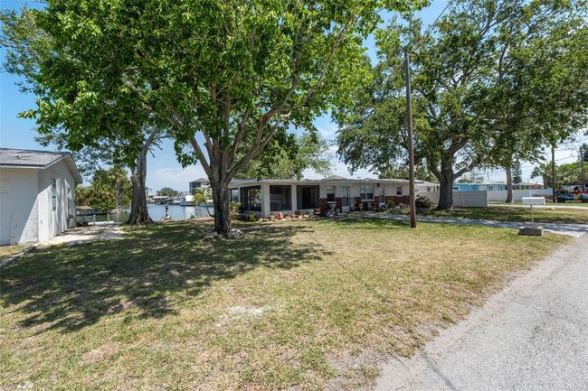 6521 Boatyard Dr, House other with 2 bedrooms, 1 bathrooms and null parking in HUDSON FL | Image 9