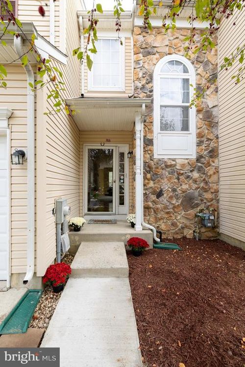 15 Wyndham Ct, Bordentown, NJ, 08505-3181 | Card Image