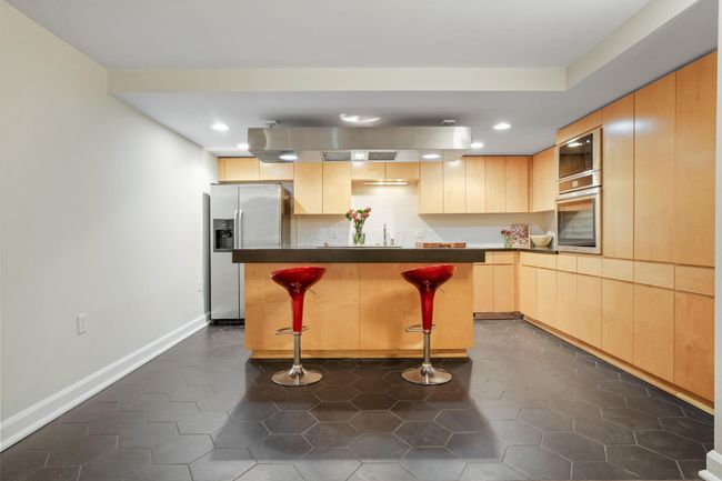 APT-105 - 106 N High St, Condo with 2 bedrooms, 2 bathrooms and null parking in Columbus OH | Image 36