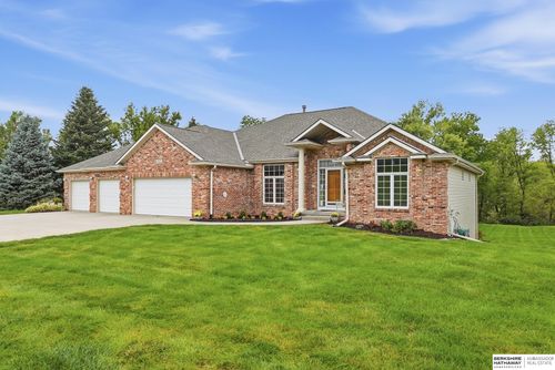 11574 Todd Dr, Blair, NE, 68008-6387 | Card Image