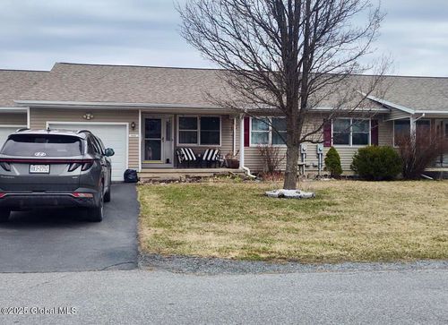 122 Skyview Dr, Greenville, NY, 12083-3420 | Card Image