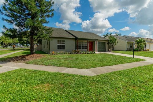 7786 Blairwood Cir N, Lake Worth, FL, 33467-1802 | Card Image