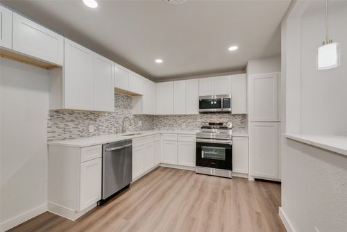 2021 Costa Mesa Dr, Dallas, TX, 75228-2023 | Card Image