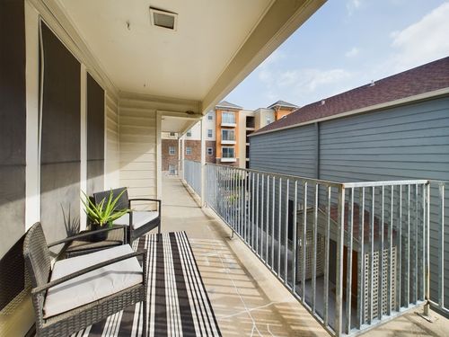 apt-27-b-2529 Rio Grande St, Austin, TX, 78705-4506 | Card Image