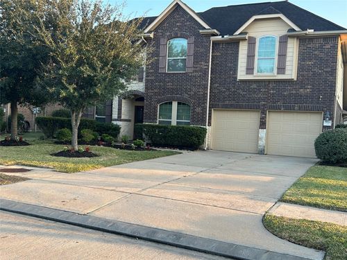 7936 Lake Commons Dr, Rosenberg, TX, 77469-1399 | Card Image