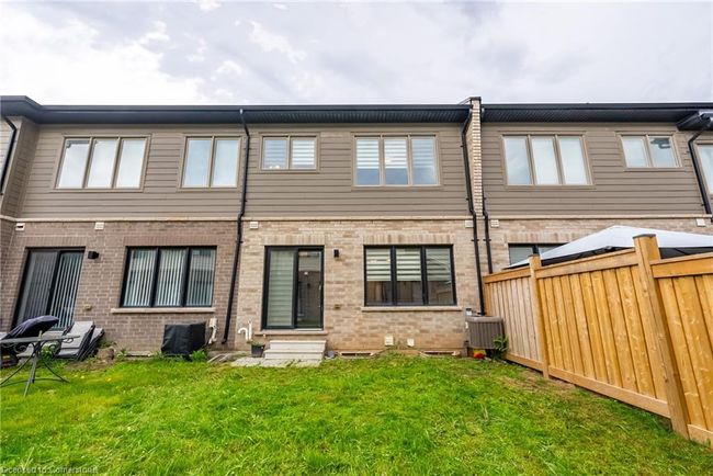 391 Athabasca Common, Townhouse with 3 bedrooms, 3 bathrooms and 2 parking in Oakville ON | Image 43