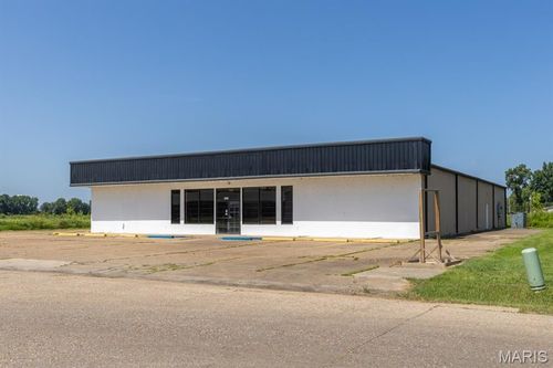 2323 Cheshire Blvd, Poplar Bluff, MO, 63901-6384 | Card Image