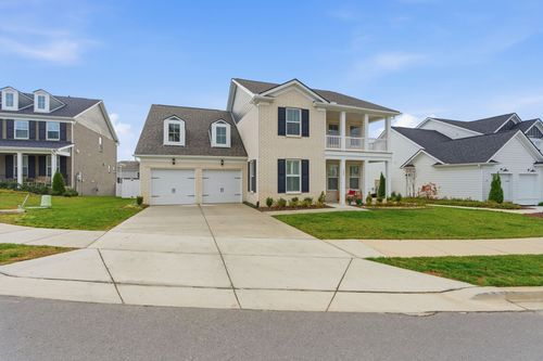 550 Snap Dragon Ln, Hendersonville, TN, 37075-1544 | Card Image