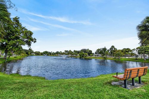 253-770 Lori Dr, Palm Springs, FL, 33461-1295 | Card Image