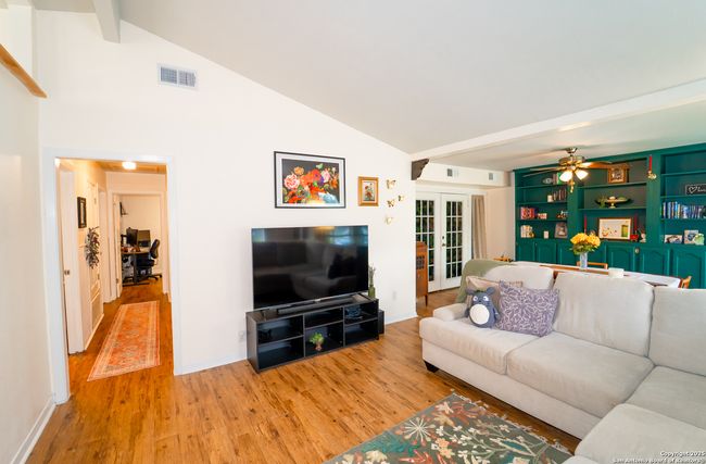 5215 Overbrook Dr, House other with 3 bedrooms, 2 bathrooms and null parking in Austin TX | Image 8